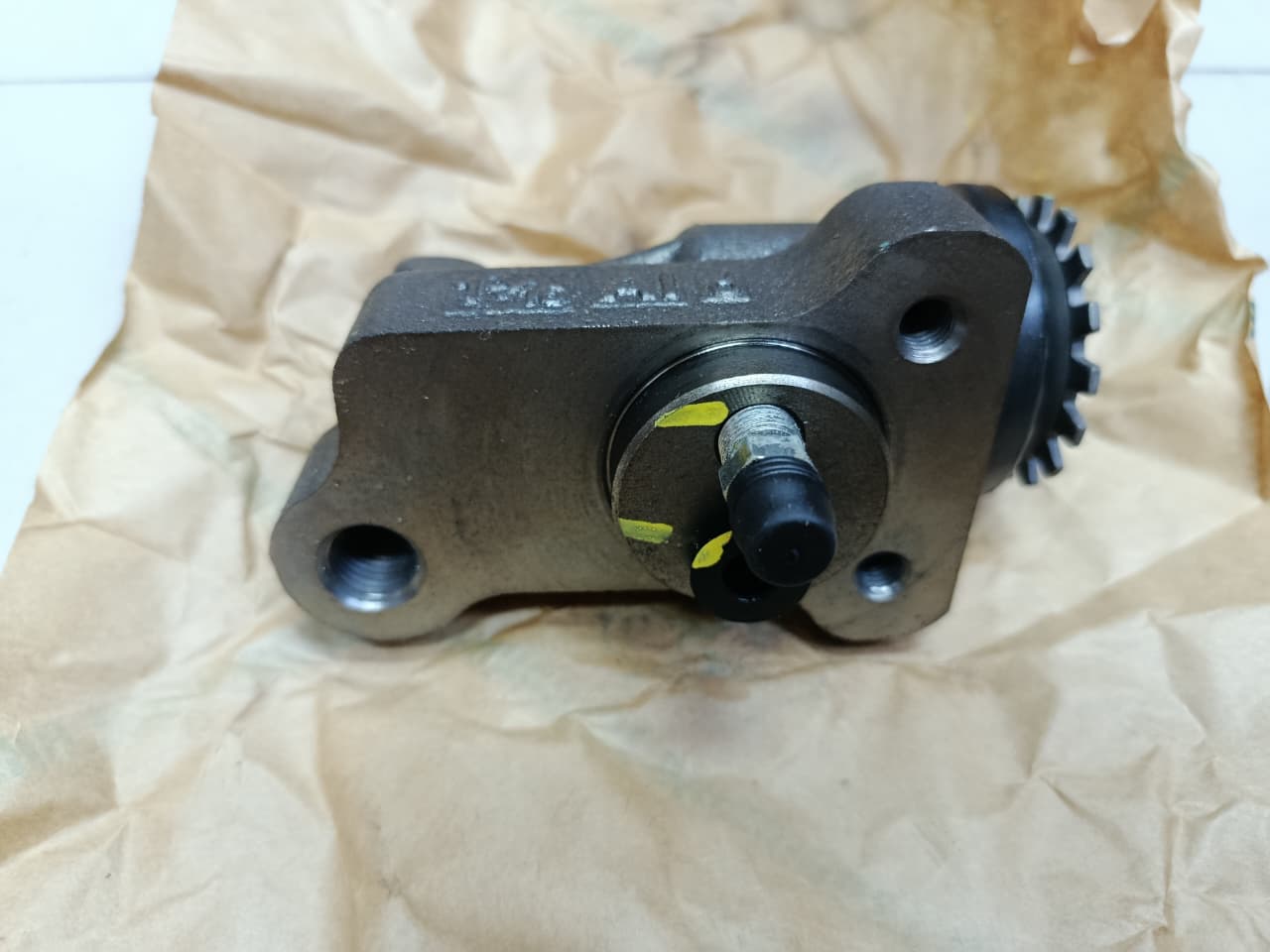 Cylinder Assy, Front Wheel Brake — 47540-F1011 — photo 5